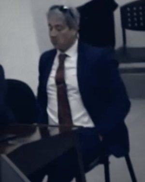 Abogado del estudio en sala de audiencias
